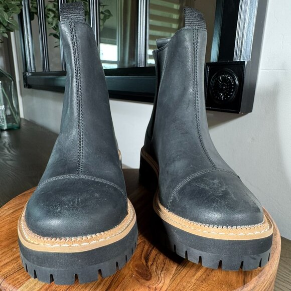 TOMS Dakota Chelsea Boots — Water-Resistant Comfort - NWOT - Picture 2 of 10